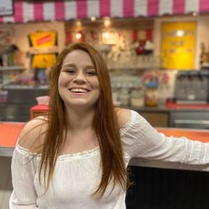 Meet your Posher, Cora